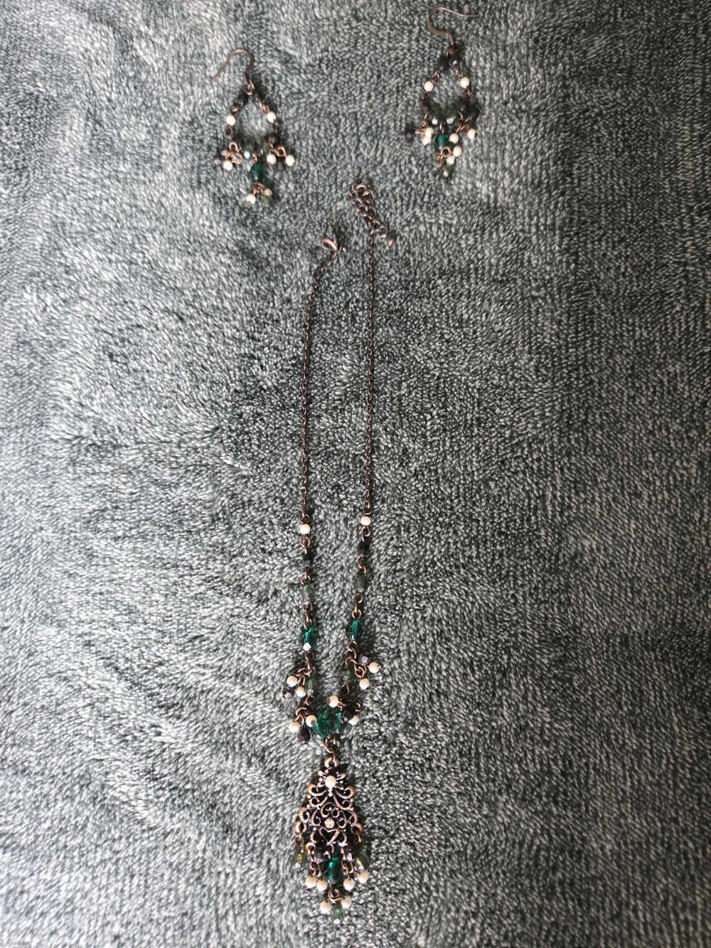Sterling-Tone Filigree Pendant Necklace and Earring Set in Emerald Green